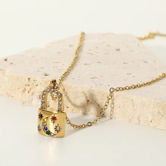 ◾️18K Gold Plated Cubic Zirconia Paved Small Lock Pendant Necklace - Picture 3 of 10